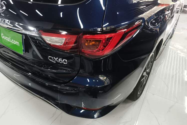 Used Infiniti QX60 2018 2.5 S/C Hybrid Two-Wheel-Drive Champion Family Edition Right Rear Taillight