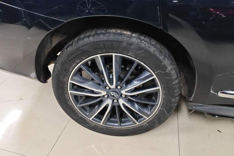 Used Infiniti QX60 2018 2.5 S/C Hybrid Two-Wheel-Drive Champion Family Edition Right Rear Wheel Hub