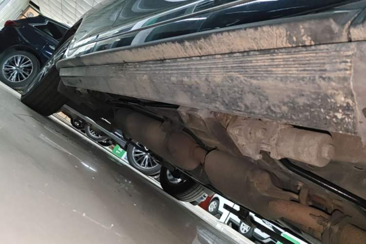 Used Infiniti QX60 2018 2.5 S/C Hybrid Two-Wheel-Drive Champion Family Edition Right Side Sill