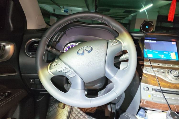 Used Infiniti QX60 2018 2.5 S/C Hybrid Two-Wheel-Drive Champion Family Edition Steering Wheel