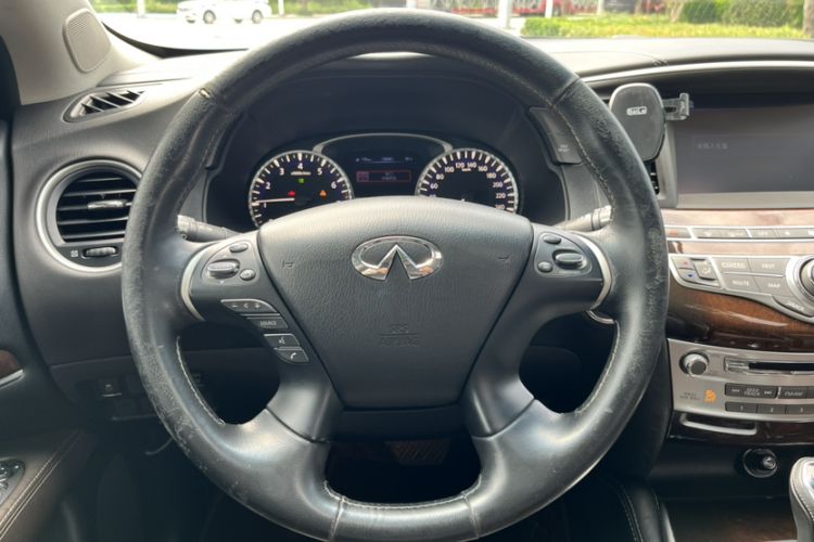 Used Infiniti QX60 2018 2.5 S/C Hybrid Two-Wheel-Drive Excellence Edition China VI Standard Steering Wheel