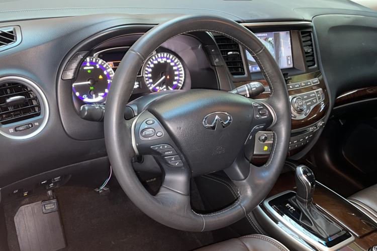 Used Infiniti QX60 2018 2.5 S/C Hybrid Four-Wheel Drive All-Terrain Version China VI Standard Steering Wheel