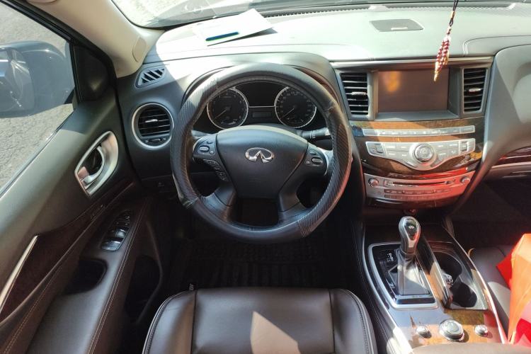 Used Infiniti QX60 2018 2.5 S/C Hybrid Two-Wheel-Drive Champion Family Edition Steering Wheel