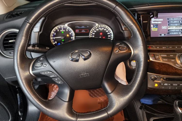 Used Infiniti QX60 2018 2.5 S/C Hybrid Two-Wheel-Drive Champion Family Edition Steering Wheel