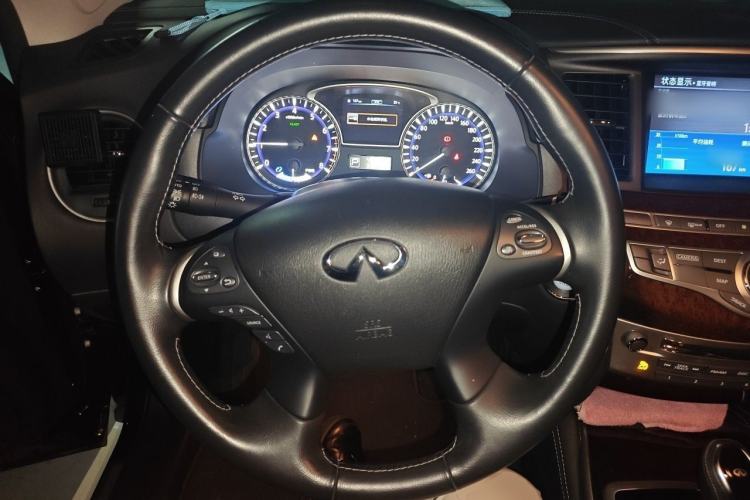 Used Infiniti QX60 2018 2.5 S/C Hybrid Two-Wheel-Drive Excellence Edition China VI Standard Steering Wheel