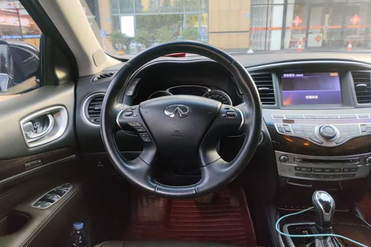 Used Infiniti QX60 2018 2.5 S/C Hybrid Two-Wheel-Drive Excellence Edition China VI Standard Steering Wheel