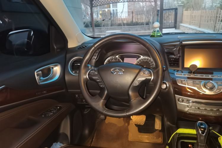 Used Infiniti QX60 2018 2.5 S/C Hybrid Four-Wheel-Drive Champion Family Edition Steering Wheel