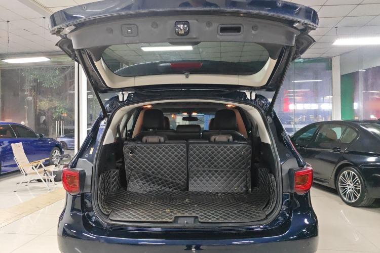 Used Infiniti QX60 2018 2.5 S/C Hybrid Two-Wheel-Drive Champion Family Edition Trunk