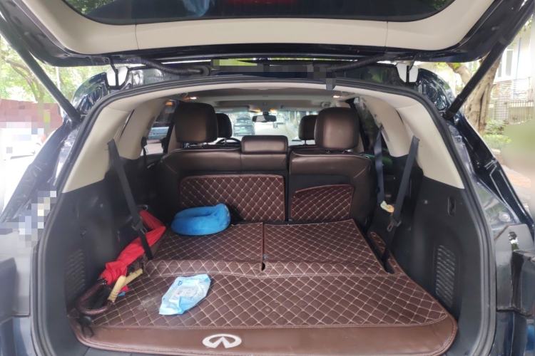 Used Infiniti QX60 2018 2.5 S/C Hybrid Two-Wheel-Drive Excellence Edition China VI Standard Trunk