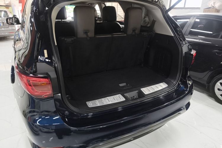 Used Infiniti QX60 2018 2.5 S/C Hybrid Two-Wheel-Drive Champion Family Edition Trunk
