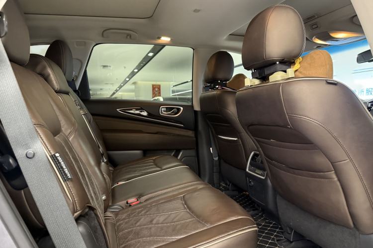 Used Infiniti QX60 2018 2.5 S/C Hybrid Two-Wheel-Drive Excellence Edition China VI Standard Interior 3