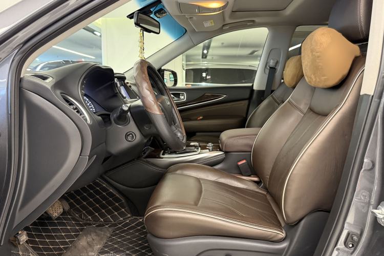 Used Infiniti QX60 2018 2.5 S/C Hybrid Two-Wheel-Drive Excellence Edition China VI Standard Interior 7