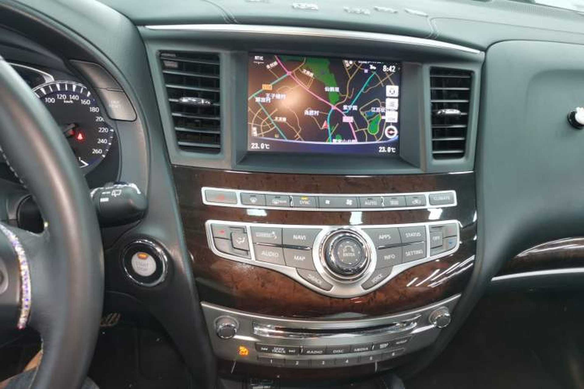 Used Infiniti QX60 2018 2.5 S/C Hybrid Two-Wheel-Drive Excellence Edition China VI Standard Audio And AC Panel