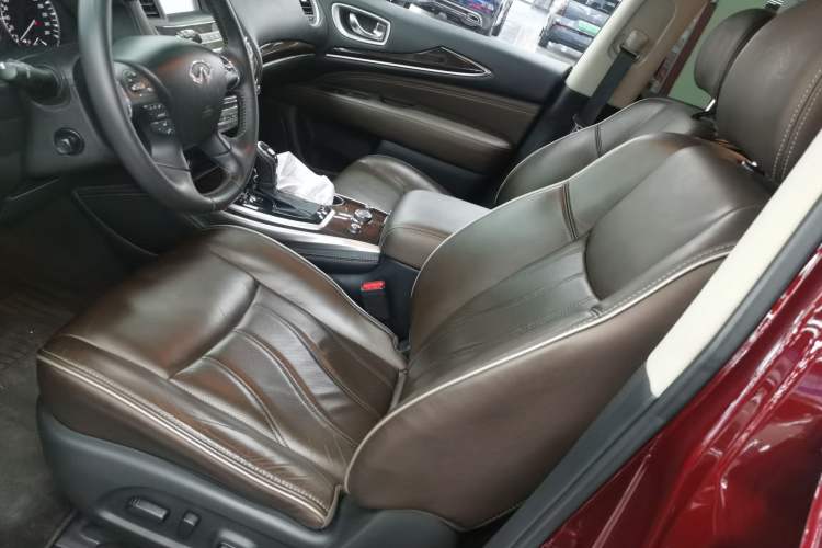 Used Infiniti QX60 2018 2.5 S/C Hybrid Two-Wheel-Drive Excellence Edition China VI Standard Left Front Seat