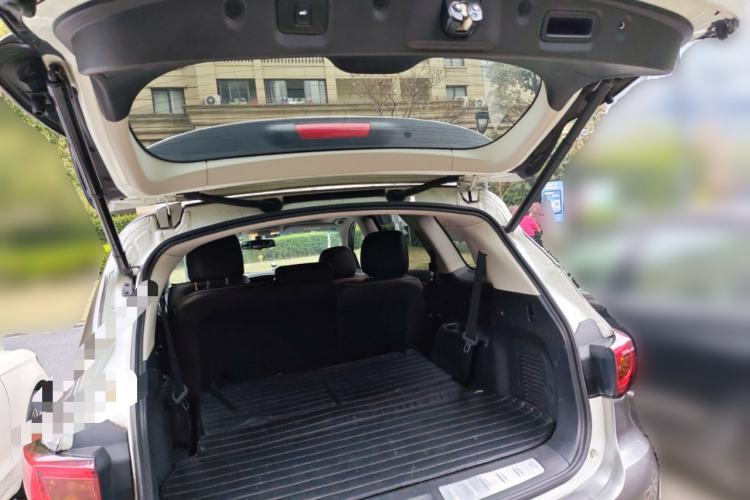 Used Infiniti QX60 2018 2.5 S/C Hybrid Two-Wheel-Drive Excellence Edition China VI Standard Trunk