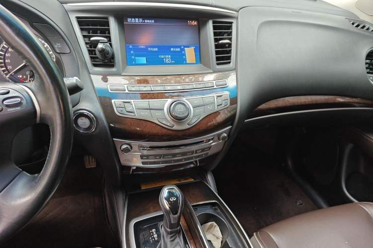 Used Infiniti QX60 2018 2.5 S/C Hybrid Two-Wheel-Drive Champion Family Edition Audio And AC Panel