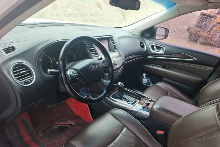Used Infiniti QX60 2018 2.5 S/C Hybrid Two-Wheel-Drive Excellence Edition China VI Standard Center Console