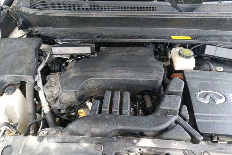 Used Infiniti QX60 2018 2.5 S/C Hybrid Two-Wheel-Drive Excellence Edition China VI Standard Engine Bay