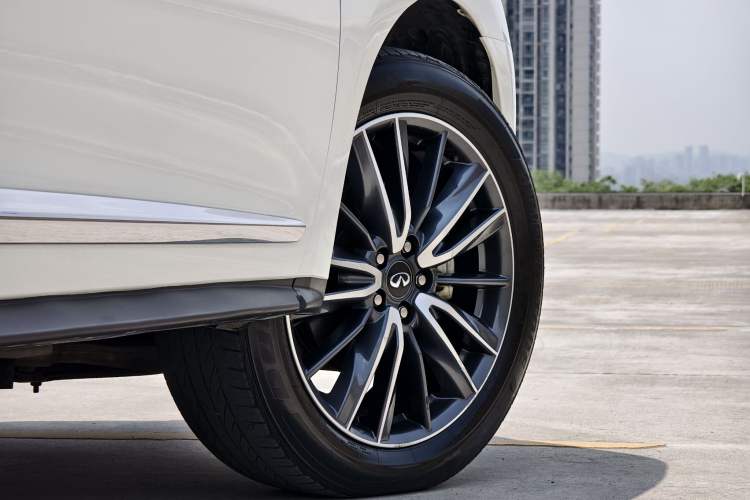 Used Infiniti QX60 2018 2.5 S/C Hybrid Two-Wheel-Drive Excellence Edition China VI Standard Exterior 6