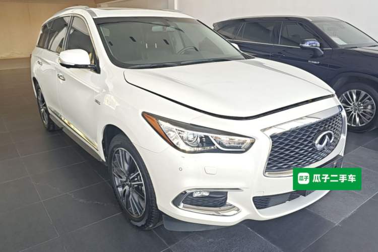 Used Infiniti QX60 2018 2.5 S/C Hybrid Two-Wheel-Drive Excellence Edition China VI Standard Front Right 45 Deg
