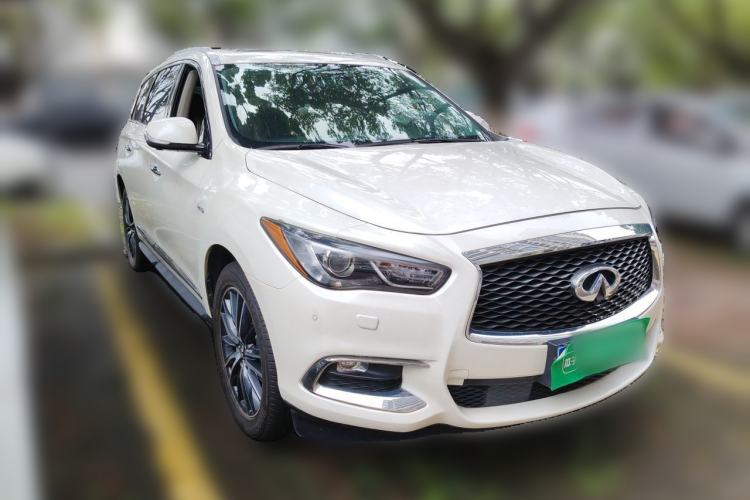 Used Infiniti QX60 2018 2.5 S/C Hybrid Two-Wheel-Drive Champion Family Edition Front Right 45 Deg