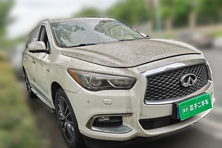 Used Infiniti QX60 2018 2.5 S/C Hybrid Two-Wheel-Drive Champion Family Edition Front Right 45 Deg