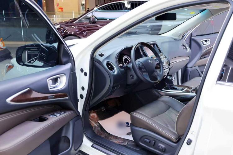 Used Infiniti QX60 2018 2.5 S/C Hybrid Two-Wheel-Drive Excellence Edition China VI Standard Interior 1