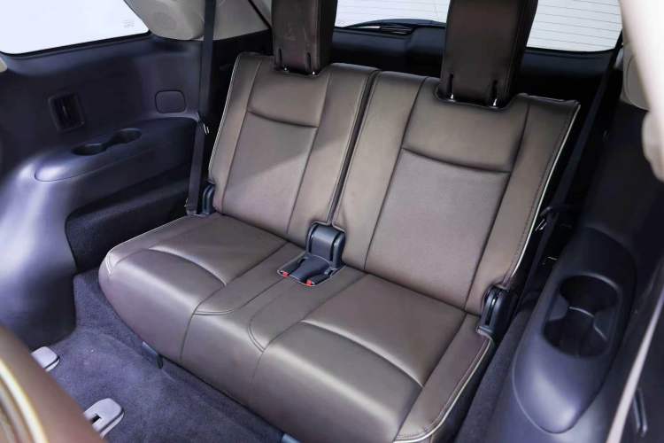 Used Infiniti QX60 2018 2.5 S/C Hybrid Two-Wheel-Drive Excellence Edition China VI Standard Interior 12