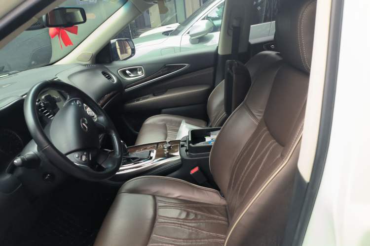 Used Infiniti QX60 2018 2.5 S/C Hybrid Four-Wheel-Drive Champion Family Edition Left Front Seat