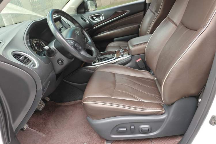 Used Infiniti QX60 2018 2.5 S/C Hybrid Two-Wheel-Drive Champion Family Edition Left Front Seat