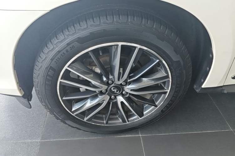 Used Infiniti QX60 2018 2.5 S/C Hybrid Two-Wheel-Drive Excellence Edition China VI Standard Left Front Wheel Hub