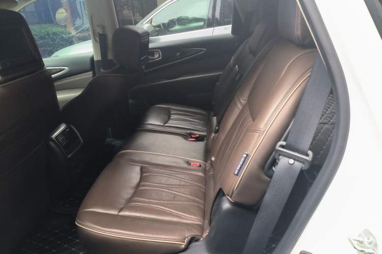 Used Infiniti QX60 2018 2.5 S/C Hybrid Four-Wheel-Drive Champion Family Edition Left Rear Seat