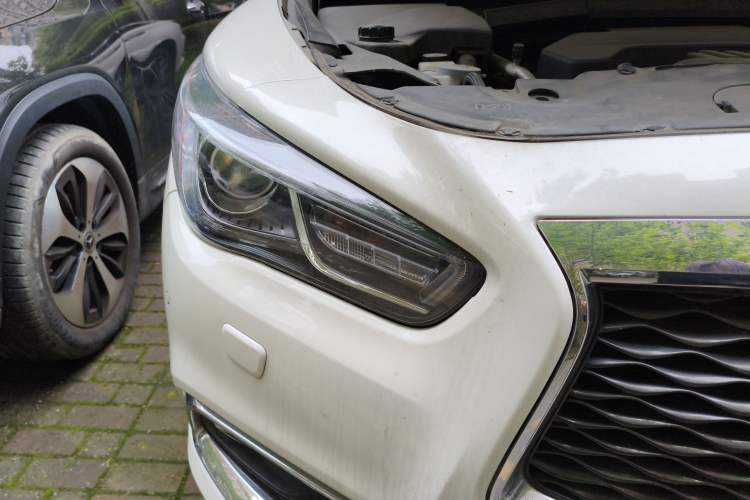 Used Infiniti QX60 2018 2.5 S/C Hybrid Four-Wheel Drive All-Terrain Version China VI Standard Right Front Headlight
