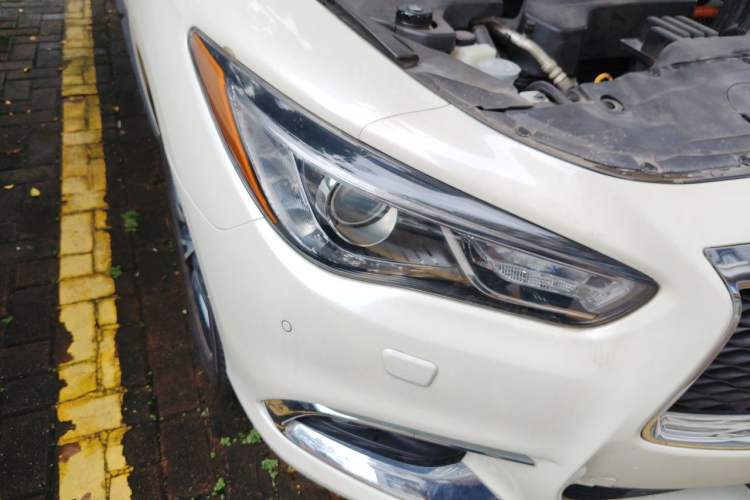 Used Infiniti QX60 2018 2.5 S/C Hybrid Two-Wheel-Drive Champion Family Edition Right Front Headlight