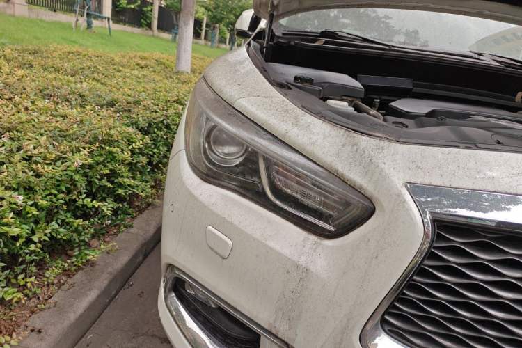 Used Infiniti QX60 2018 2.5 S/C Hybrid Two-Wheel-Drive Champion Family Edition Right Front Headlight