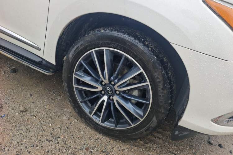 Used Infiniti QX60 2018 2.5 S/C Hybrid Two-Wheel-Drive Excellence Edition China VI Standard Right Front Wheel Hub