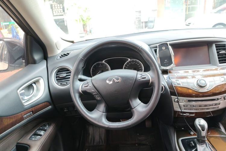 Used Infiniti QX60 2018 2.5 S/C Hybrid Two-Wheel-Drive Champion Family Edition Steering Wheel