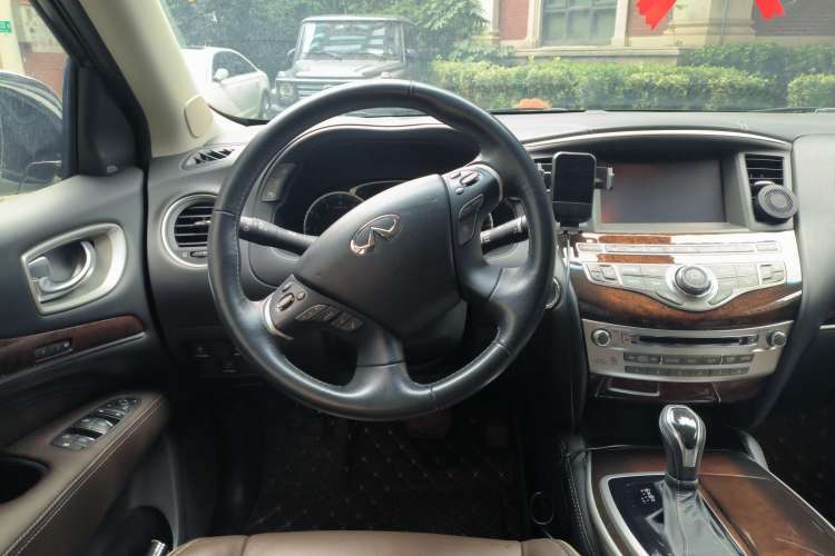 Used Infiniti QX60 2018 2.5 S/C Hybrid Four-Wheel-Drive Champion Family Edition Steering Wheel