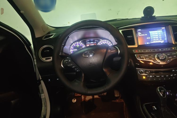 Used Infiniti QX60 2018 2.5 S/C Hybrid Two-Wheel-Drive Excellence Edition China VI Standard Steering Wheel