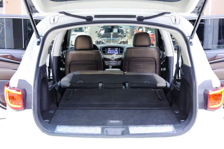 Used Infiniti QX60 2018 2.5 S/C Hybrid Two-Wheel-Drive Excellence Edition China VI Standard Trunk