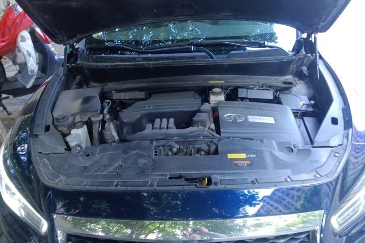 Used Infiniti QX60  Engine Bay