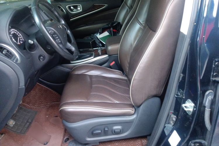Used Infiniti QX60  Left Front Seat