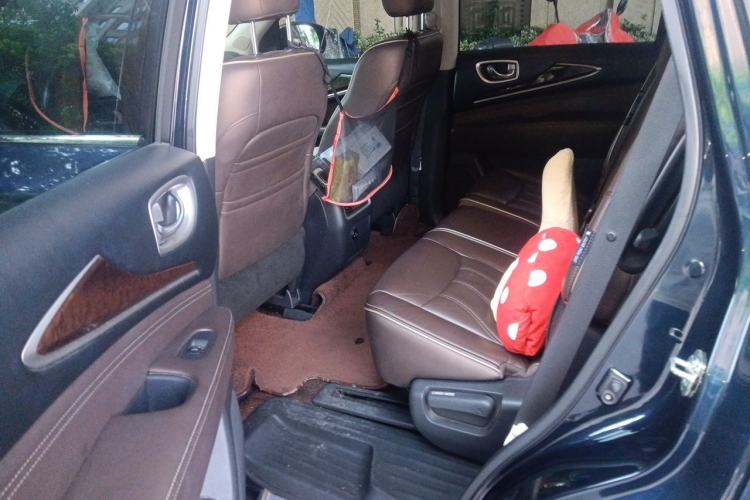 Used Infiniti QX60  Left Rear Seat