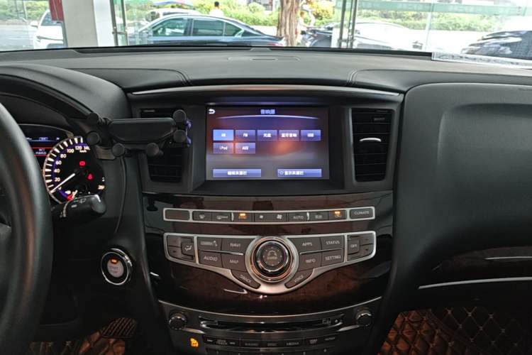 Used Infiniti QX60 2020 2.5 S/C Hybrid Two-Wheel-Drive Excellence Edition Audio And AC Panel