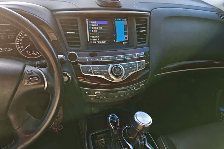 Used Infiniti QX60 2020 2.5 S/C Hybrid Two-Wheel-Drive Excellence Edition Audio And AC Panel