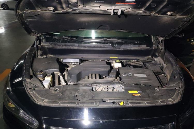 Used Infiniti QX60 2020 2.5 S/C Hybrid Two-Wheel-Drive Excellence Edition Engine Bay