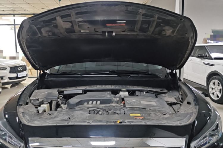 Used Infiniti QX60 2020 2.5 S/C Hybrid Two-Wheel-Drive Excellence Edition Engine Bay