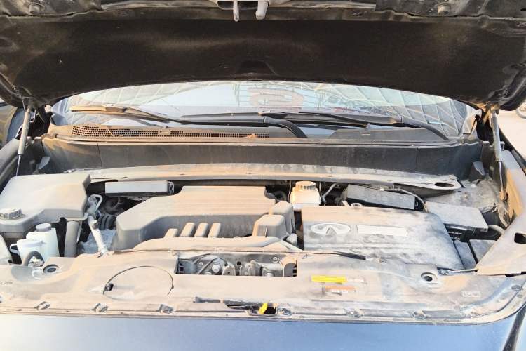 Used Infiniti QX60 2020 2.5 S/C Hybrid Two-Wheel-Drive Excellence Edition Engine Bay
