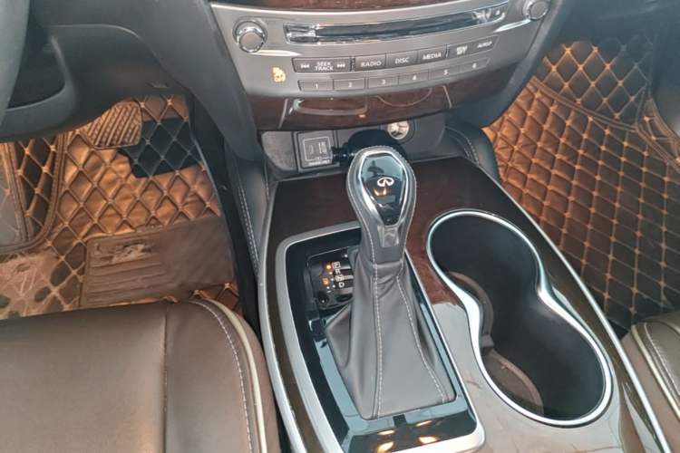 Used Infiniti QX60 2020 2.5 S/C Hybrid Two-Wheel-Drive Excellence Edition Gear Lever