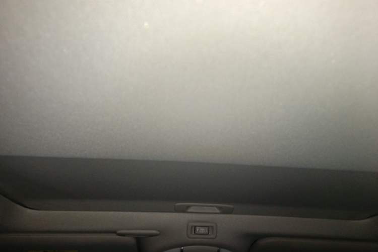 Used Infiniti QX60 2020 2.5 S/C Hybrid Two-Wheel-Drive Excellence Edition Headliner